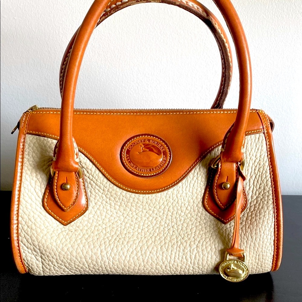 Dooney & Bourke Orange and Cream Leather Bag - Picture 2 of 12
